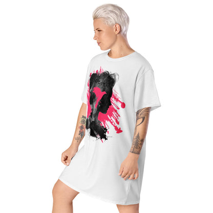 THE DOVE T-shirt Dress by Gianneli